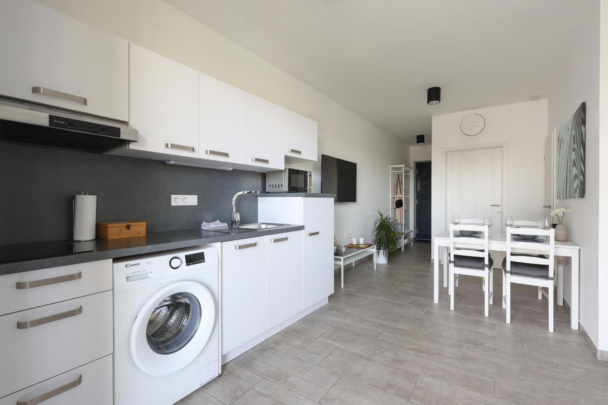 White Mountain Apartment Banovci Exterior photo